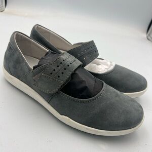 Josef Seibel Slip On Casual Flats Gray Suede Leather Women’s EU37 US 6.5 NEW